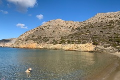 Η παραλία Αετός